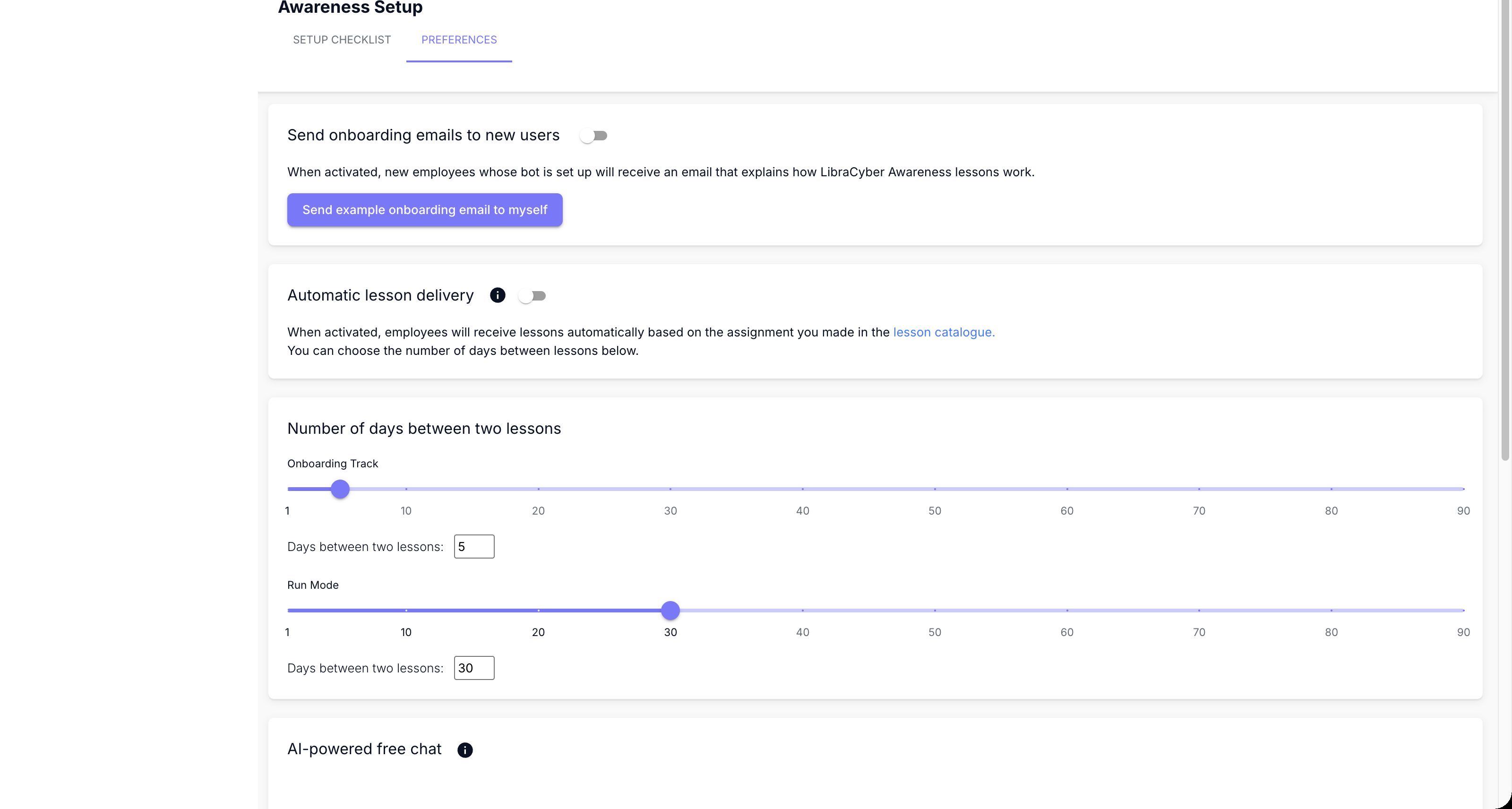 La Setup Checklist in Cyber Awareness > Setup con i passi Messaging Platform, Deploy Alex, Assign your first course e Activate automatic course delivery (esempio con canale Webchat, 4 passi)