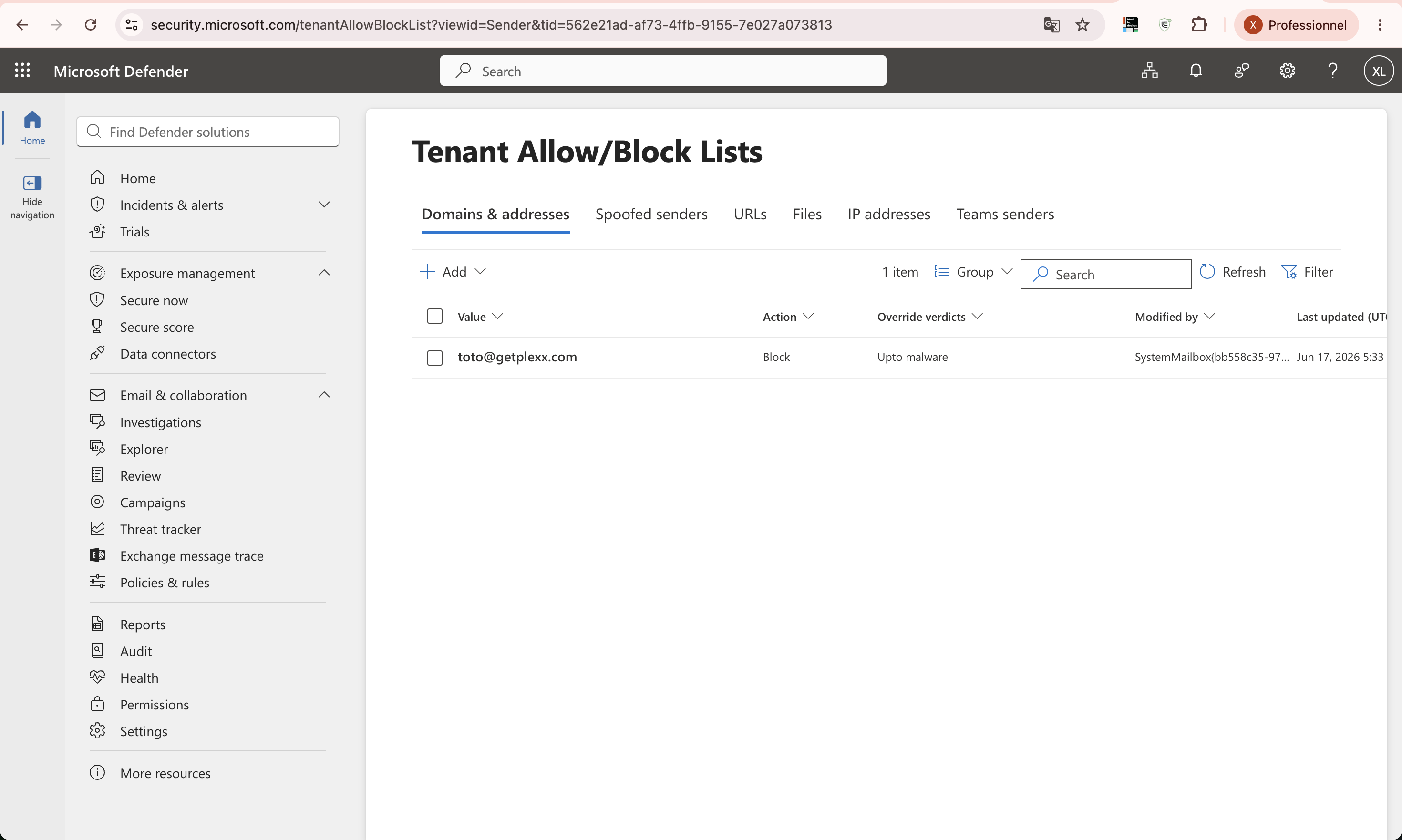 Ejemplo de entrada en la Tenant Allow/Block List de Microsoft Defender